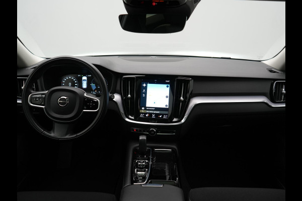 Volvo V60 T6 Recharge AWD Inscription PHEV 340pk | Panodak | Adaptive Cruise | Elektrische achterklep | Camera | Stoelen & Stuur Verwarmd | Keyless | Blis | Apple Carplay | Navigatie | DAB | Virtual | 18"L.M | Plug In Hybrid |