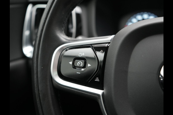 Volvo V60 T6 Recharge AWD Inscription PHEV 340pk | Panodak | Adaptive Cruise | Elektrische achterklep | Camera | Stoelen & Stuur Verwarmd | Keyless | Blis | Apple Carplay | Navigatie | DAB | Virtual | 18"L.M | Plug In Hybrid |