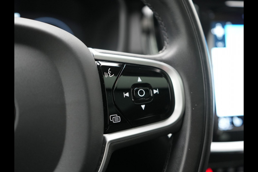 Volvo V60 T6 Recharge AWD Inscription PHEV 340pk | Panodak | Adaptive Cruise | Elektrische achterklep | Camera | Stoelen & Stuur Verwarmd | Keyless | Blis | Apple Carplay | Navigatie | DAB | Virtual | 18"L.M | Plug In Hybrid |