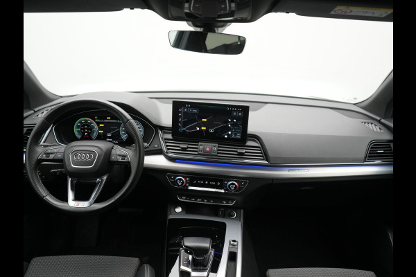 Audi Q5 50 TFSI e S Line FACELIFT PHEV 300pk Dealer O.H. | Luchtvering | Adaptive Cruise | Matrix Led | 360 Camera | Sportstoelen Verwarmd | Sfeerverlichting | Blis | Park Assist | Navigatie | DAB | Standkachel | Plug In Hybrid |