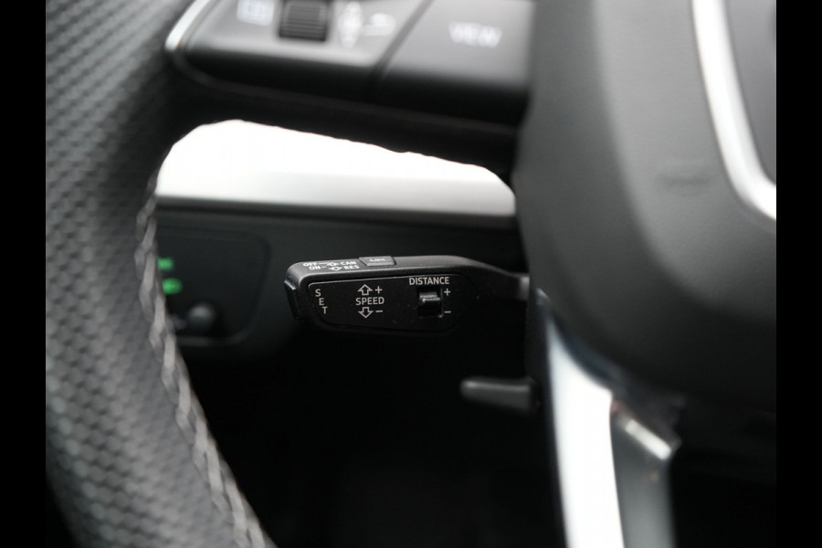 Audi Q5 50 TFSI e S Line FACELIFT PHEV 300pk Dealer O.H. | Luchtvering | Adaptive Cruise | Matrix Led | 360 Camera | Sportstoelen Verwarmd | Sfeerverlichting | Blis | Park Assist | Navigatie | DAB | Standkachel | Plug In Hybrid |
