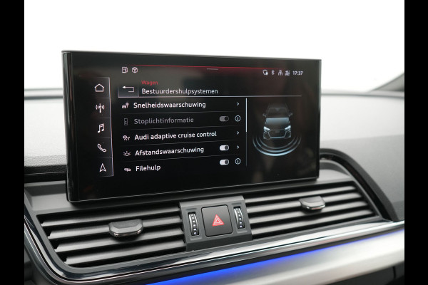 Audi Q5 50 TFSI e S Line FACELIFT PHEV 300pk Dealer O.H. | Luchtvering | Adaptive Cruise | Matrix Led | 360 Camera | Sportstoelen Verwarmd | Sfeerverlichting | Blis | Park Assist | Navigatie | DAB | Standkachel | Plug In Hybrid |