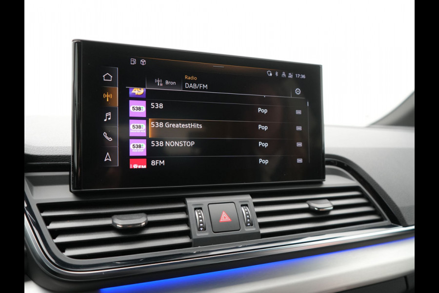 Audi Q5 50 TFSI e S Line FACELIFT PHEV 300pk Dealer O.H. | Luchtvering | Adaptive Cruise | Matrix Led | 360 Camera | Sportstoelen Verwarmd | Sfeerverlichting | Blis | Park Assist | Navigatie | DAB | Standkachel | Plug In Hybrid |