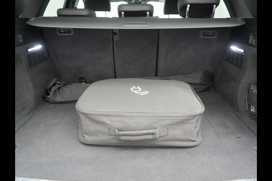 Audi Q5 50 TFSI e S Line FACELIFT PHEV 300pk Dealer O.H. | Luchtvering | Adaptive Cruise | Matrix Led | 360 Camera | Sportstoelen Verwarmd | Sfeerverlichting | Blis | Park Assist | Navigatie | DAB | Standkachel | Plug In Hybrid |