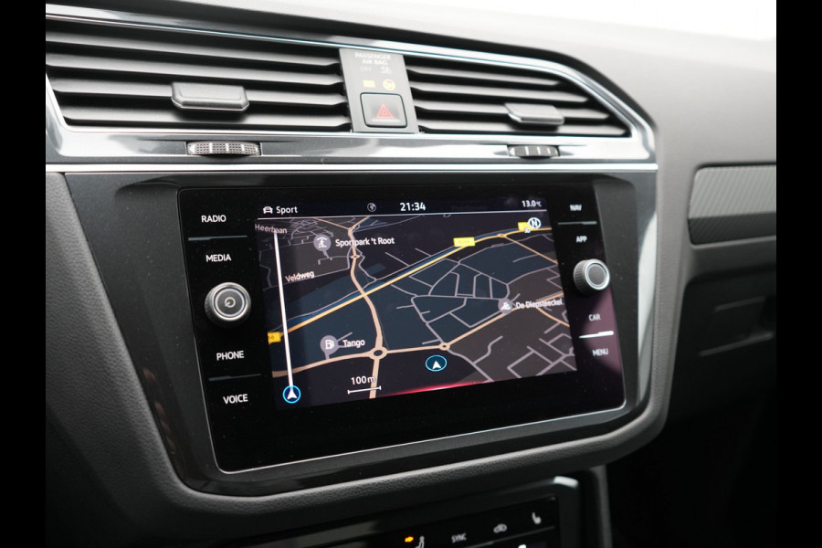 Volkswagen Tiguan 1.4 TSI eHybrid R-Line PHEV 245pk Dealer O.H | Trekhaak Af Fabriek | Adaptive Cruise | IQ Light | Adaptive Onderstel | Camera | Alcantara Sportstoelen & Stuur Verwarmd | Blis | Keyless | Sfeerverlichting | Virtual | Navigatie | DAB | 20"L.M | Plug In Hybrid |