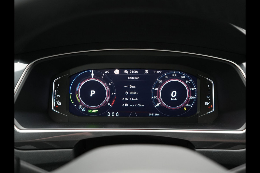 Volkswagen Tiguan 1.4 TSI eHybrid R-Line PHEV 245pk Dealer O.H | Trekhaak Af Fabriek | Adaptive Cruise | IQ Light | Adaptive Onderstel | Camera | Alcantara Sportstoelen & Stuur Verwarmd | Blis | Keyless | Sfeerverlichting | Virtual | Navigatie | DAB | 20"L.M | Plug In Hybrid |
