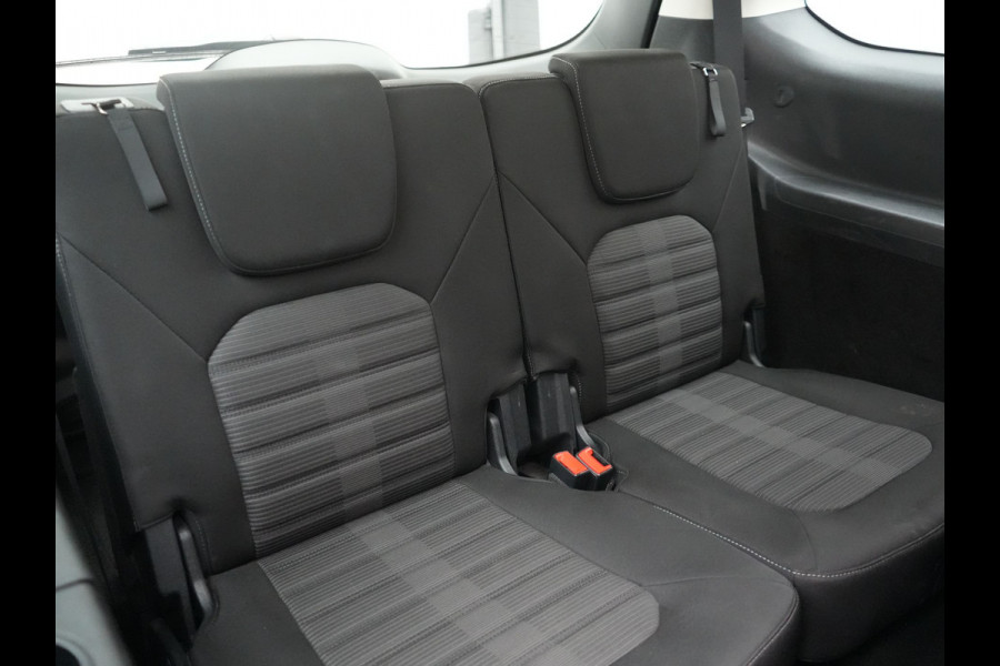 Ford Galaxy 2.0 Titanium Automaat 7 Persoons 241pk | Camera | Apple Carplay | Voorstoelen Verwarmd | Cruise Control | LED Koplampen | Navigatie |