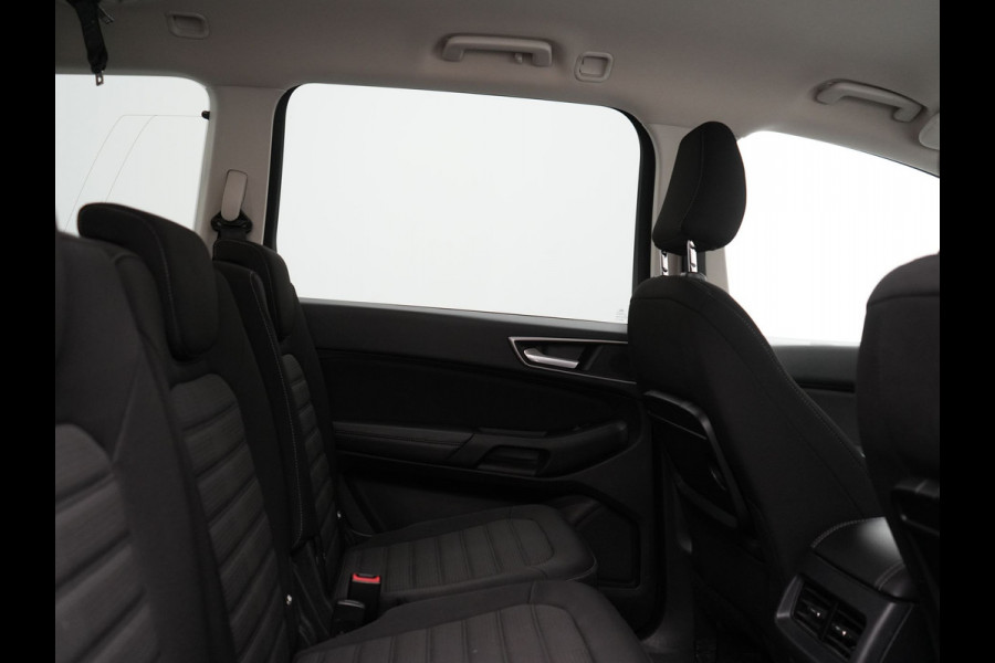 Ford Galaxy 2.0 Titanium Automaat 7 Persoons 241pk | Camera | Apple Carplay | Voorstoelen Verwarmd | Cruise Control | LED Koplampen | Navigatie |