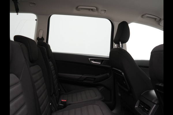 Ford Galaxy 2.0 Titanium Automaat 7 Persoons 241pk | Camera | Apple Carplay | Voorstoelen Verwarmd | Cruise Control | LED Koplampen | Navigatie |