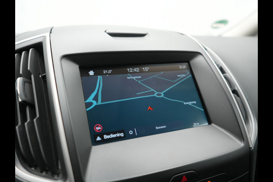 Ford Galaxy 2.0 Titanium Automaat 7 Persoons 241pk | Camera | Apple Carplay | Voorstoelen Verwarmd | Cruise Control | LED Koplampen | Navigatie |