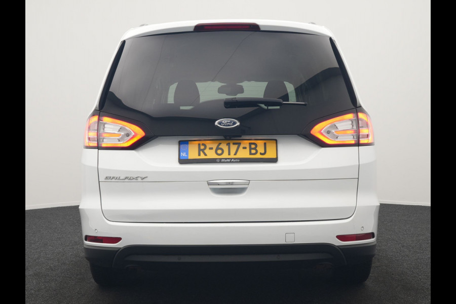 Ford Galaxy 2.0 Titanium Automaat 7 Persoons 241pk | Camera | Apple Carplay | Voorstoelen Verwarmd | Cruise Control | LED Koplampen | Navigatie |