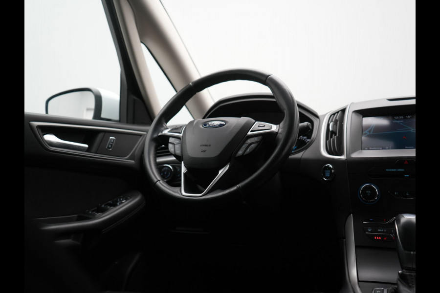 Ford Galaxy 2.0 Titanium Automaat 7 Persoons 241pk | Camera | Apple Carplay | Voorstoelen Verwarmd | Cruise Control | LED Koplampen | Navigatie |