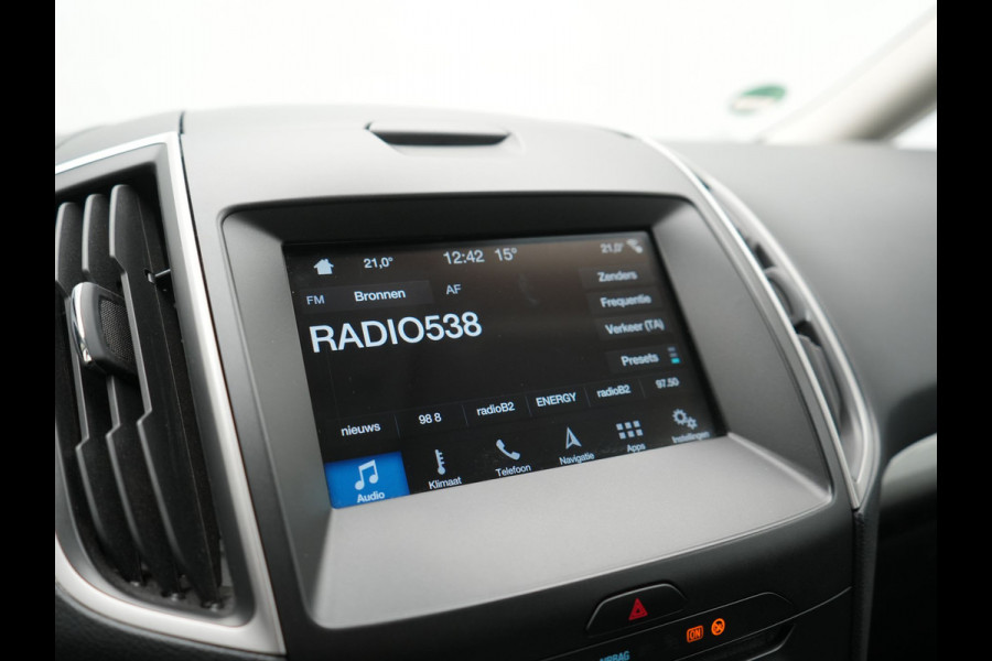 Ford Galaxy 2.0 Titanium Automaat 7 Persoons 241pk | Camera | Apple Carplay | Voorstoelen Verwarmd | Cruise Control | LED Koplampen | Navigatie |