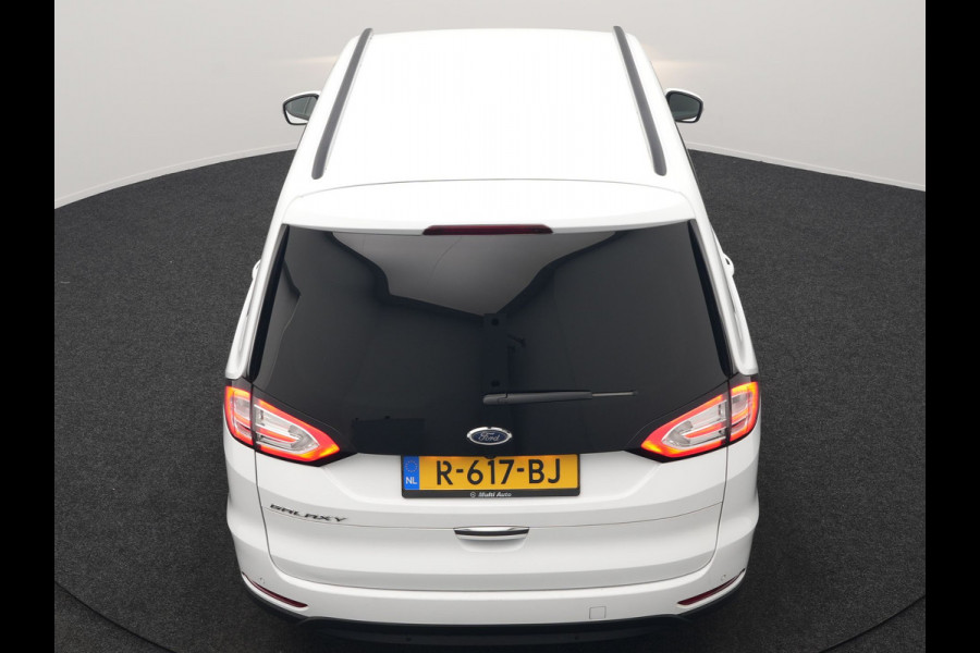 Ford Galaxy 2.0 Titanium Automaat 7 Persoons 241pk | Camera | Apple Carplay | Voorstoelen Verwarmd | Cruise Control | LED Koplampen | Navigatie |