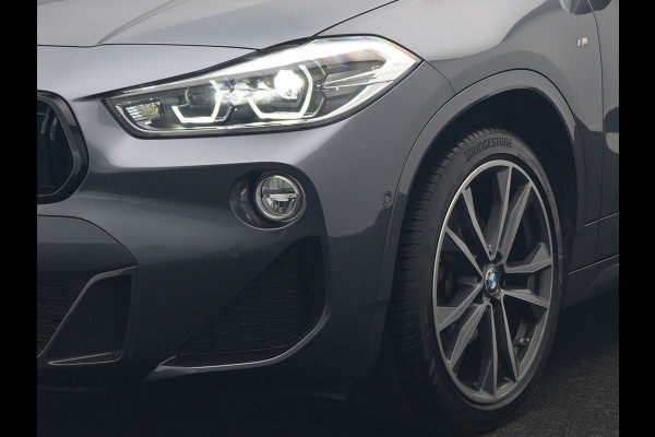 BMW X2 sDrive18i M Sport 140pk Dealer O.H. | Camera | Lederen Sportstoelen Verwarmd | Led Koplampen | Sfeerverlichting | Standkachel | Navigatie | DAB | 19''L.M. |