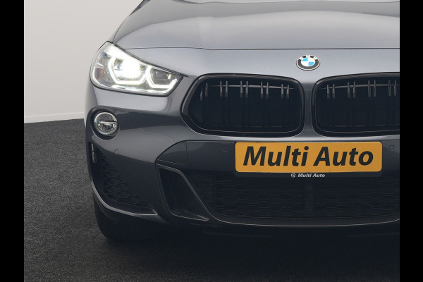 BMW X2 sDrive18i M Sport 140pk Dealer O.H. | Camera | Lederen Sportstoelen Verwarmd | Led Koplampen | Sfeerverlichting | Standkachel | Navigatie | DAB | 19''L.M. |