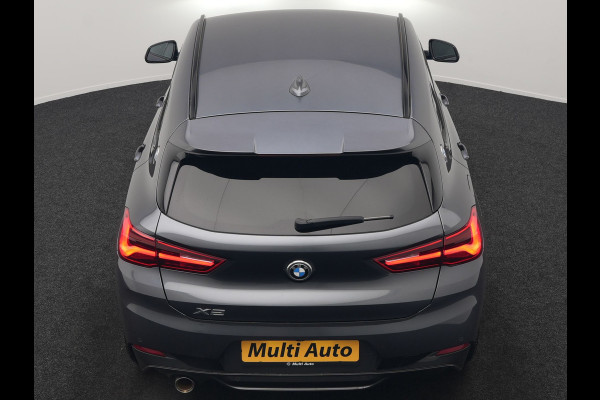 BMW X2 sDrive18i M Sport 140pk Dealer O.H. | Camera | Lederen Sportstoelen Verwarmd | Led Koplampen | Sfeerverlichting | Standkachel | Navigatie | DAB | 19''L.M. |