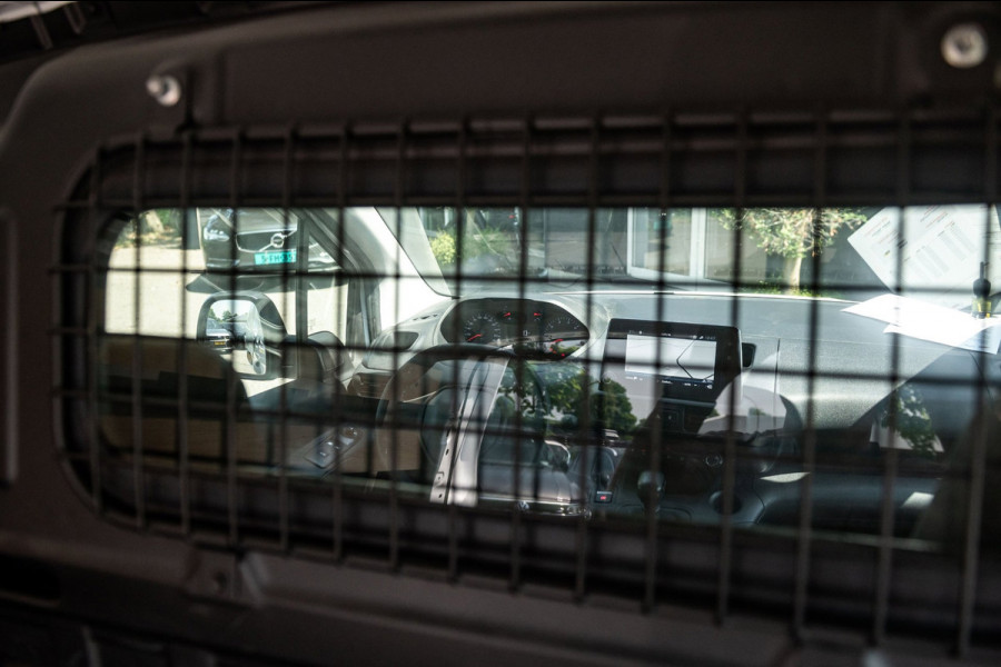 Peugeot Partner 1.2 PureTech Premium Airco I Cruise I Parkeersensoren I Bluetooth I Navigatie I NAP I Benzine