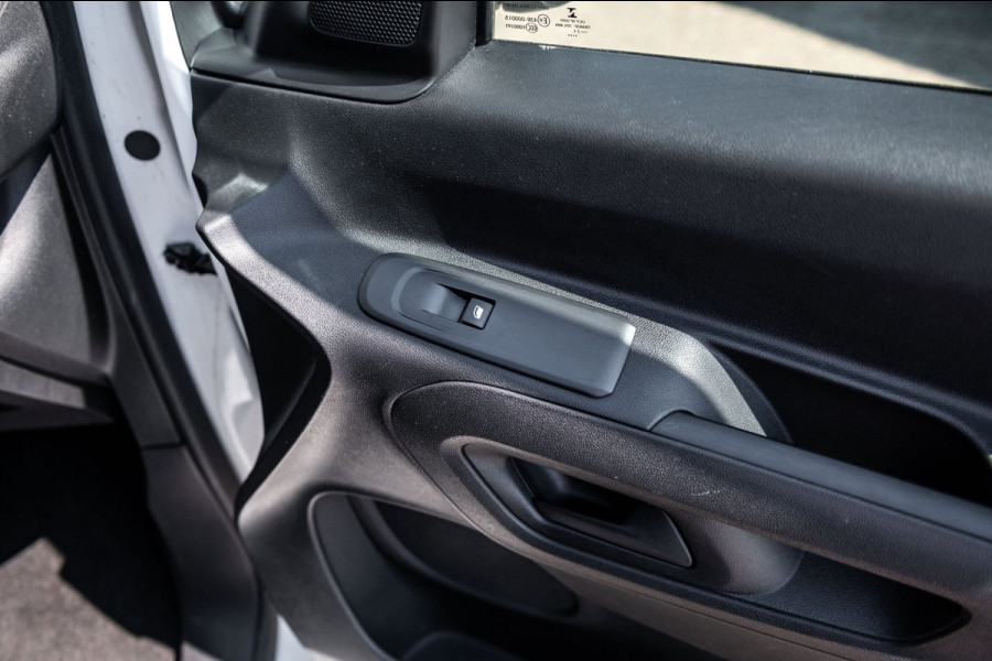 Peugeot Partner 1.2 PureTech Premium Airco I Cruise I Parkeersensoren I Bluetooth I Navigatie I NAP I Benzine