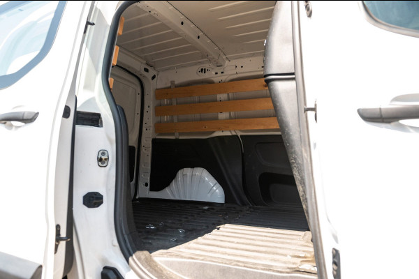 Peugeot Partner 1.2 PureTech Premium Airco I Cruise I Parkeersensoren I Bluetooth I Navigatie I NAP I Benzine