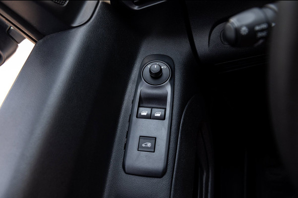 Peugeot Partner 1.2 PureTech Premium Airco I Cruise I Parkeersensoren I Bluetooth I Navigatie I NAP I Benzine