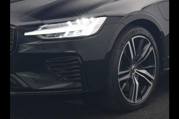 Volvo S60 T8 AWD R Design Polestar Engineerd PHEV 405pk Dealer O.H. | Panodak | Adaptive Cruise | Camera | Harman / Kardon | Lederen Sportstoelen Memory & Verwarmd | Keyless | Stuur Verwarmd | Apple Carplay | Navigatie | DAB | Plug In Hybrid |