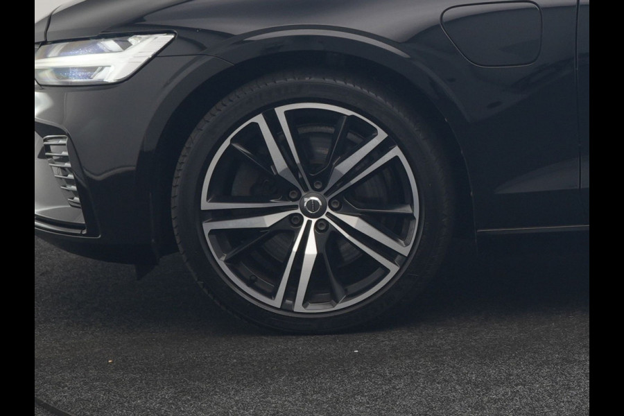 Volvo S60 T8 AWD R Design Polestar Engineerd PHEV 405pk Dealer O.H. | Panodak | Adaptive Cruise | Camera | Harman / Kardon | Lederen Sportstoelen Memory & Verwarmd | Keyless | Stuur Verwarmd | Apple Carplay | Navigatie | DAB | Plug In Hybrid |