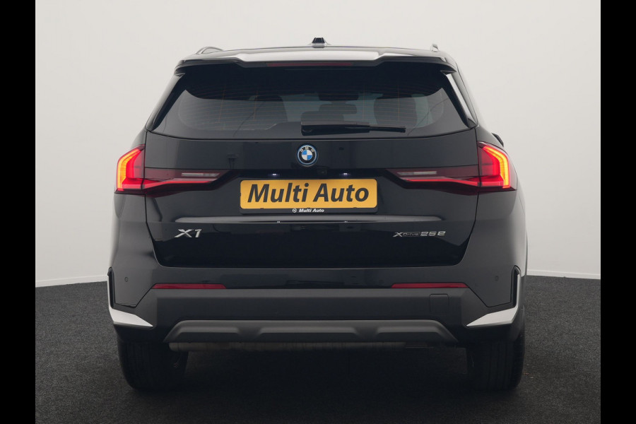 BMW X1 xDrive25e PHEV 245pk Dealer O.H. | Camera | Widescreen Navi | Apple Carplay | Park Assist | LED Koplampen | Cruise Control | Navigatie | DAB | Shadow Line | Plug In Hybrid |