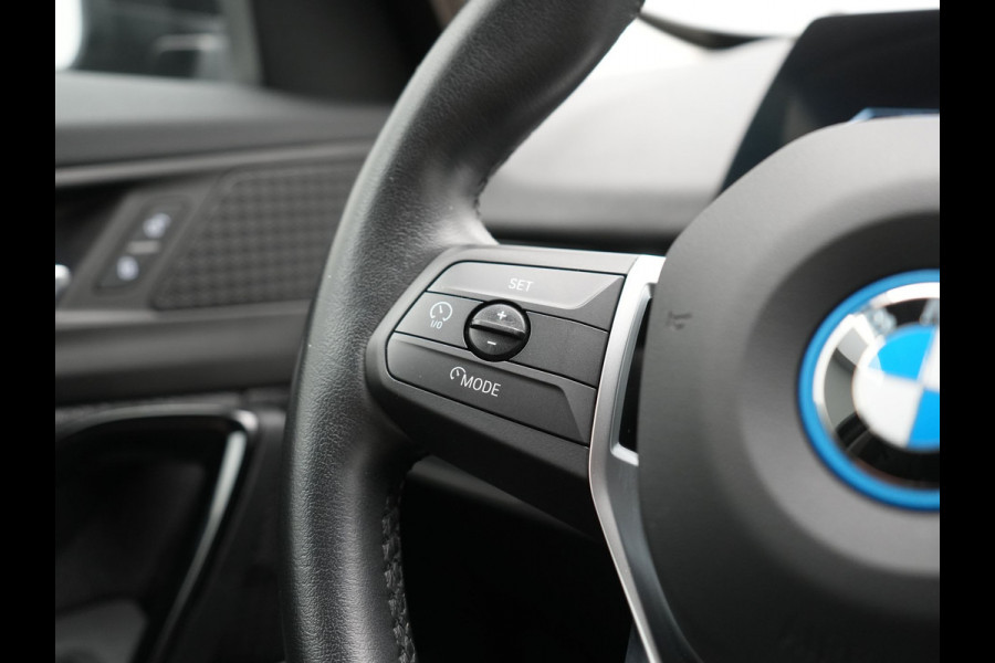 BMW X1 xDrive25e PHEV 245pk Dealer O.H. | Camera | Widescreen Navi | Apple Carplay | Park Assist | LED Koplampen | Cruise Control | Navigatie | DAB | Shadow Line | Plug In Hybrid |