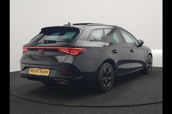 CUPRA Leon Sportstourer 1.4 e-Hybrid VZ Black Edition PHEV 245pk Dealer O.H. | Panodak | Adaptive Cruise | Camera | Lederen Sportstoelen Memory & Verwarmd | Sfeerverlichting | Stuur Verwarmd | Apple Carplay | Keyless | Blis | Navigatie | DAB | Plug In Hybrid |