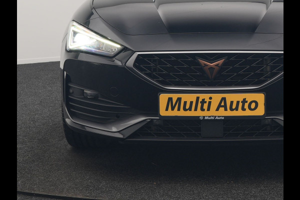CUPRA Leon Sportstourer 1.4 e-Hybrid VZ Black Edition PHEV 245pk Dealer O.H. | Panodak | Adaptive Cruise | Camera | Lederen Sportstoelen Memory & Verwarmd | Sfeerverlichting | Stuur Verwarmd | Apple Carplay | Keyless | Blis | Navigatie | DAB | Plug In Hybrid |