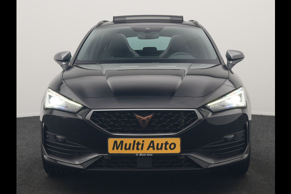 CUPRA Leon Sportstourer 1.4 e-Hybrid VZ Black Edition PHEV 245pk Dealer O.H. | Panodak | Adaptive Cruise | Camera | Lederen Sportstoelen Memory & Verwarmd | Sfeerverlichting | Stuur Verwarmd | Apple Carplay | Keyless | Blis | Navigatie | DAB | Plug In Hybrid |