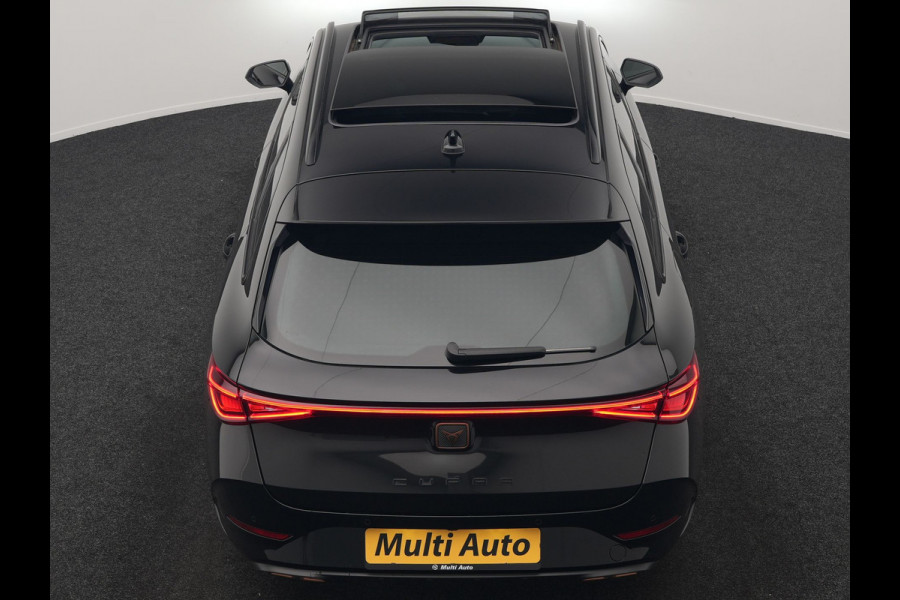 CUPRA Leon Sportstourer 1.4 e-Hybrid VZ Black Edition PHEV 245pk Dealer O.H. | Panodak | Adaptive Cruise | Camera | Lederen Sportstoelen Memory & Verwarmd | Sfeerverlichting | Stuur Verwarmd | Apple Carplay | Keyless | Blis | Navigatie | DAB | Plug In Hybrid |
