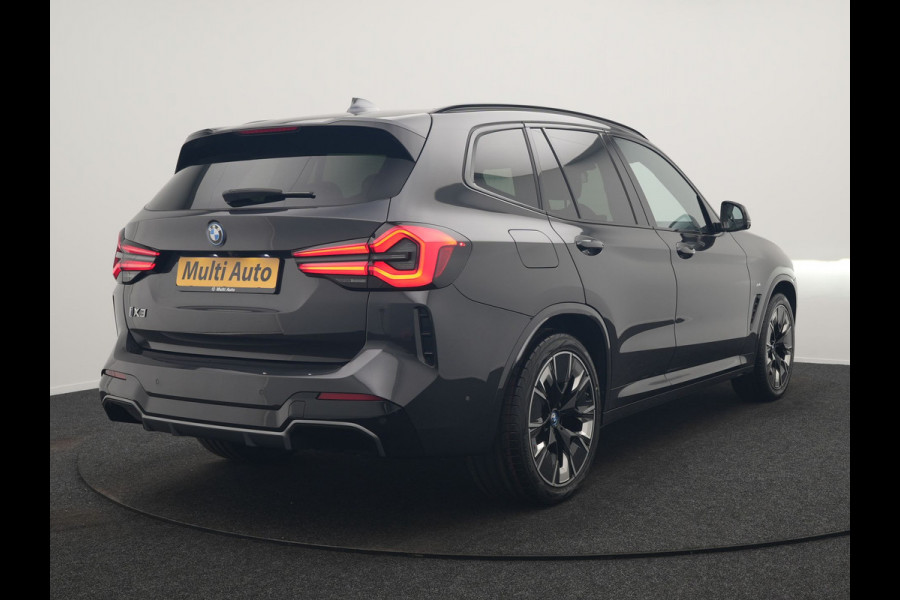 BMW iX3 M Sport High Executive 80 kWh 286pk SOH 95.2% Dealer O.H. | Panodak | Adaptive Cruise | Head Up | 360 Camera | Harman / Kardon | Lederen Sportstoelen Memory & Verwarmd | Keyless | Blis | Stuur Verwarmd | Sfeerverlichting | Apple Carplay | 20"L.M |