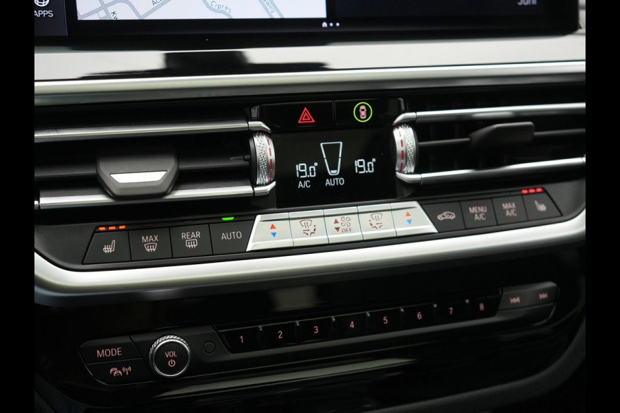BMW iX3 M Sport High Executive 80 kWh 286pk SOH 95.2% Dealer O.H. | Panodak | Adaptive Cruise | Head Up | 360 Camera | Harman / Kardon | Lederen Sportstoelen Memory & Verwarmd | Keyless | Blis | Stuur Verwarmd | Sfeerverlichting | Apple Carplay | 20"L.M |
