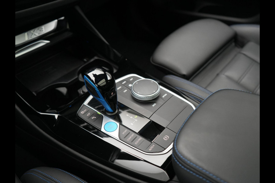BMW iX3 M Sport High Executive 80 kWh 286pk SOH 95.2% Dealer O.H. | Panodak | Adaptive Cruise | Head Up | 360 Camera | Harman / Kardon | Lederen Sportstoelen Memory & Verwarmd | Keyless | Blis | Stuur Verwarmd | Sfeerverlichting | Apple Carplay | 20"L.M |