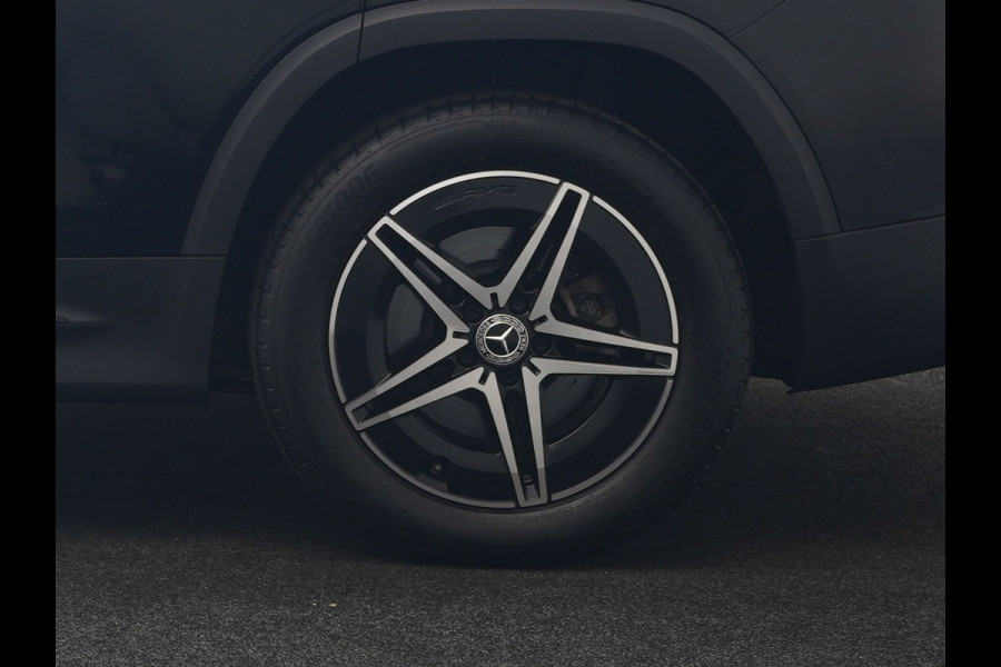 Mercedes-Benz EQB 300 4MATIC AMG Line 69,7 kWh 228pk Dealer O.H. | Camera | MBUX Widescreen Navi | Alcantara Sportstoelen Verwarmd | Sfeerverlichting | Night Pakket | Cruise Control | Virtual | DAB |