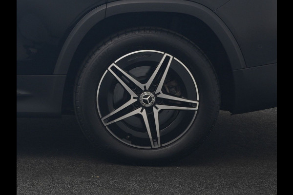 Mercedes-Benz EQB 300 4MATIC AMG Line 69,7 kWh 228pk Dealer O.H. | Camera | MBUX Widescreen Navi | Alcantara Sportstoelen Verwarmd | Sfeerverlichting | Night Pakket | Cruise Control | Virtual | DAB |