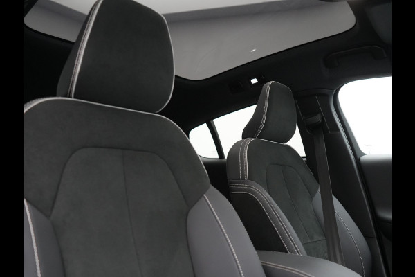 Volvo C40 Recharge Twin Plus 78 kWh 408pk Dealer O.H. | Panodak | Adaptive Cruise | Camera | Alcantara Sportstoelen Verwarmd | Google Assistent | Keyless | Blis | Stuur Verwarmd | Warmtepomp | Apple Carplay | DAB | 19"L.M |