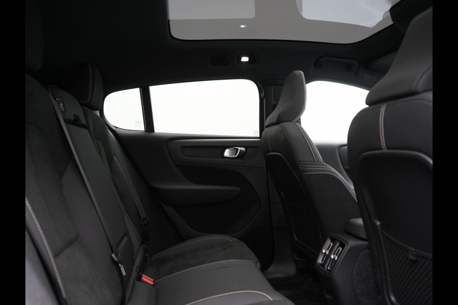 Volvo C40 Recharge Twin Plus 78 kWh 408pk Dealer O.H. | Panodak | Adaptive Cruise | Camera | Alcantara Sportstoelen Verwarmd | Google Assistent | Keyless | Blis | Stuur Verwarmd | Warmtepomp | Apple Carplay | DAB | 19"L.M |