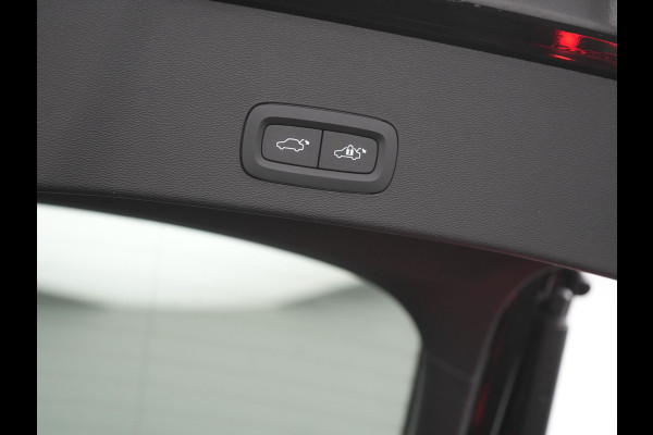 Volvo C40 Recharge Twin Plus 78 kWh 408pk Dealer O.H. | Panodak | Adaptive Cruise | Camera | Alcantara Sportstoelen Verwarmd | Google Assistent | Keyless | Blis | Stuur Verwarmd | Warmtepomp | Apple Carplay | DAB | 19"L.M |