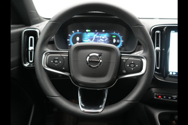 Volvo C40 Recharge Twin Plus 78 kWh 408pk Dealer O.H. | Panodak | Adaptive Cruise | Camera | Alcantara Sportstoelen Verwarmd | Google Assistent | Keyless | Blis | Stuur Verwarmd | Warmtepomp | Apple Carplay | DAB | 19"L.M |