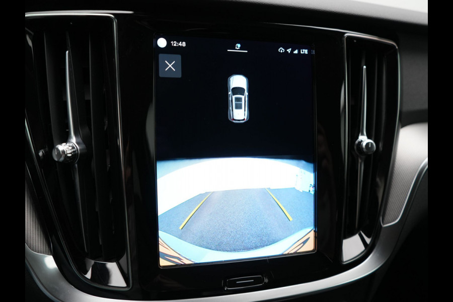 Volvo V60 T6 AWD Plus Dark LONG RANGE PHEV 350pk Dealer O.H. | Adaptive Cruise | Camera | Harman / Kardon | Lederen Sportstoelen Memory & Verwarmd | Keyless | Blis | Stuur Verwarmd | Google Assistent | Apple Carplay | Plug In Hybrid |