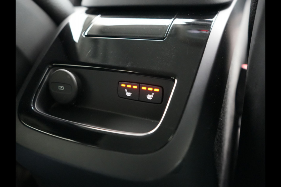 Volvo V60 T6 AWD Plus Dark LONG RANGE PHEV 350pk Dealer O.H. | Adaptive Cruise | Camera | Harman / Kardon | Lederen Sportstoelen Memory & Verwarmd | Keyless | Blis | Stuur Verwarmd | Google Assistent | Apple Carplay | Plug In Hybrid |