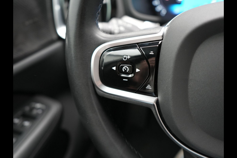 Volvo V60 T6 AWD Plus Dark LONG RANGE PHEV 350pk Dealer O.H. | Adaptive Cruise | Camera | Harman / Kardon | Lederen Sportstoelen Memory & Verwarmd | Keyless | Blis | Stuur Verwarmd | Google Assistent | Apple Carplay | Plug In Hybrid |