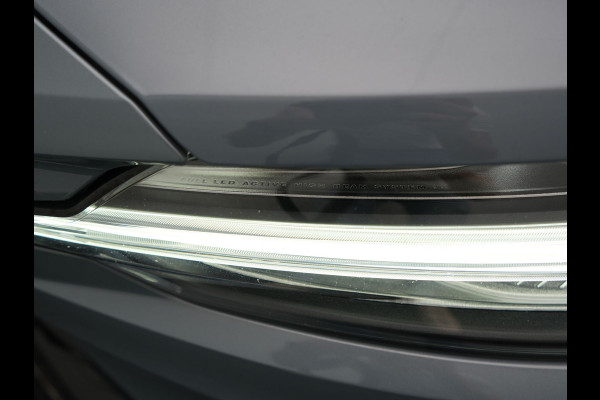 Volvo V60 T6 AWD Plus Dark LONG RANGE PHEV 350pk Dealer O.H. | Adaptive Cruise | Camera | Harman / Kardon | Lederen Sportstoelen Memory & Verwarmd | Keyless | Blis | Stuur Verwarmd | Google Assistent | Apple Carplay | Plug In Hybrid |