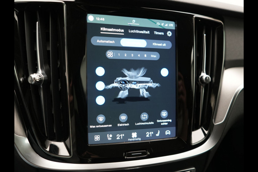 Volvo V60 T6 AWD Plus Dark LONG RANGE PHEV 350pk Dealer O.H. | Adaptive Cruise | Camera | Harman / Kardon | Lederen Sportstoelen Memory & Verwarmd | Keyless | Blis | Stuur Verwarmd | Google Assistent | Apple Carplay | Plug In Hybrid |