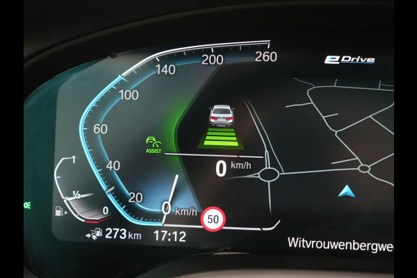 BMW X3 xDrive30e Advantage PHEV 293pk Dealer O.H. | Panodak | Adaptive Cruise | Camera | Harman / Kardon | Sportstoelen Verwarmd | Sfeerverlichting | Blis | Apple Carplay | Navigatie | DAB | Plug In Hybrid |