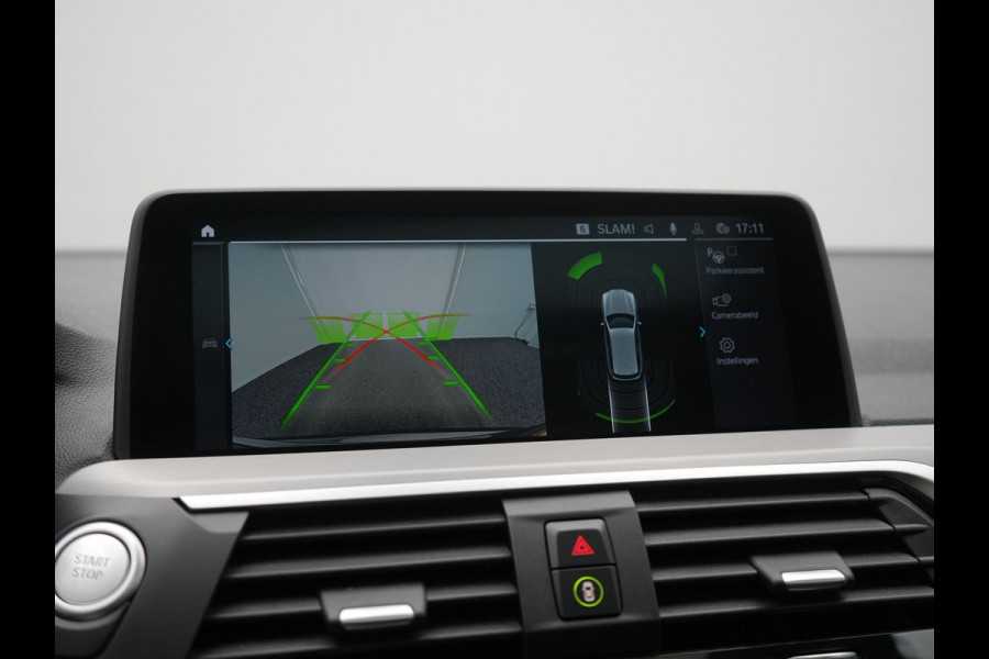 BMW X3 xDrive30e Advantage PHEV 293pk Dealer O.H. | Panodak | Adaptive Cruise | Camera | Harman / Kardon | Sportstoelen Verwarmd | Sfeerverlichting | Blis | Apple Carplay | Navigatie | DAB | Plug In Hybrid |