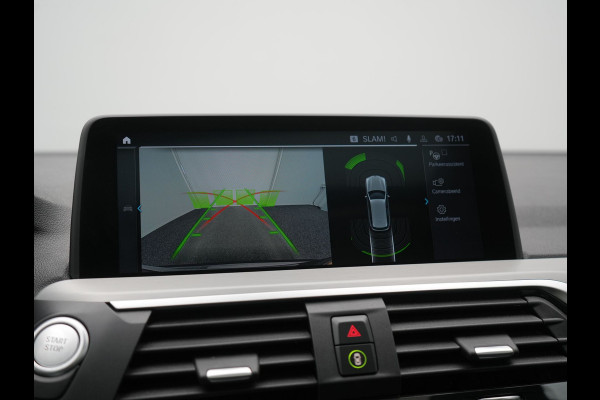 BMW X3 xDrive30e Advantage PHEV 293pk Dealer O.H. | Panodak | Adaptive Cruise | Camera | Harman / Kardon | Sportstoelen Verwarmd | Sfeerverlichting | Blis | Apple Carplay | Navigatie | DAB | Plug In Hybrid |